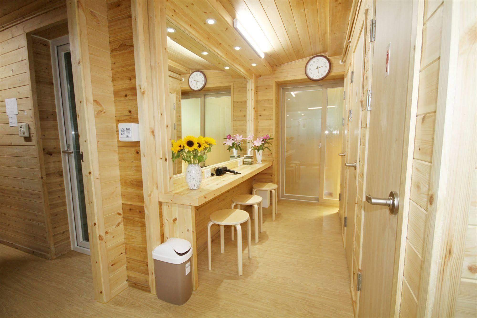 Cheongdam Ladies Guesthouse In Seúl Exterior foto